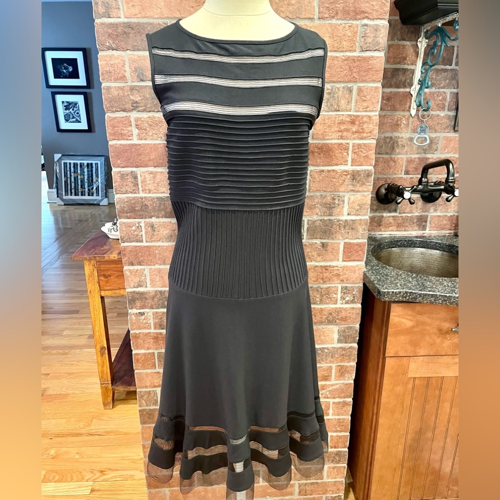 Black sleeveless Tadashi Shoji cocktail dress